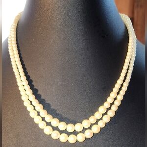 Avon Cream Pearl Necklace